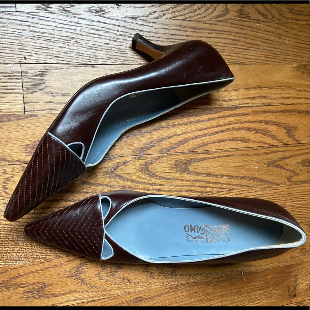 Ferragamo beautiful leather heels, brand new